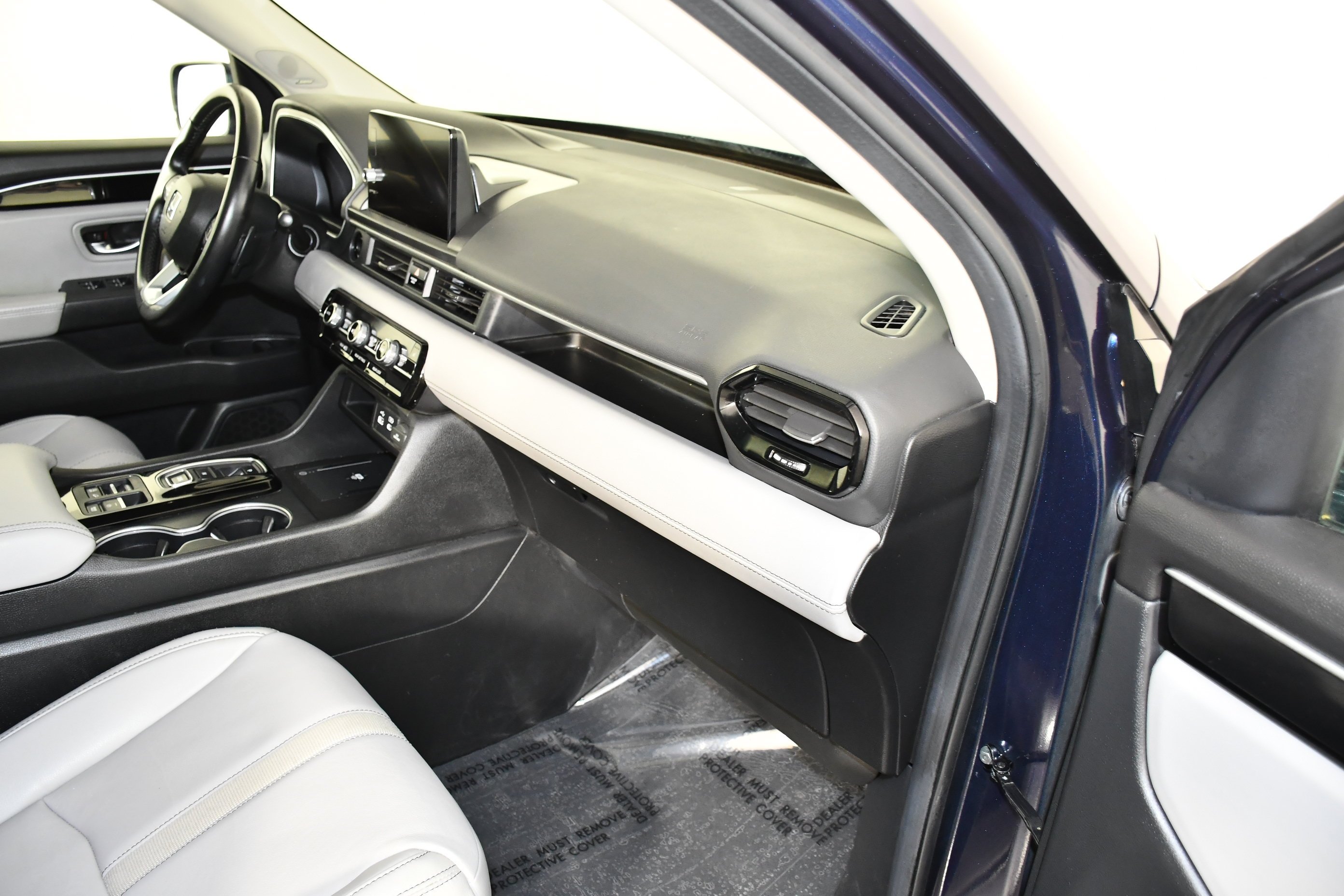 Used 2025 Obsidian Blue Pearl Honda Touring image 41