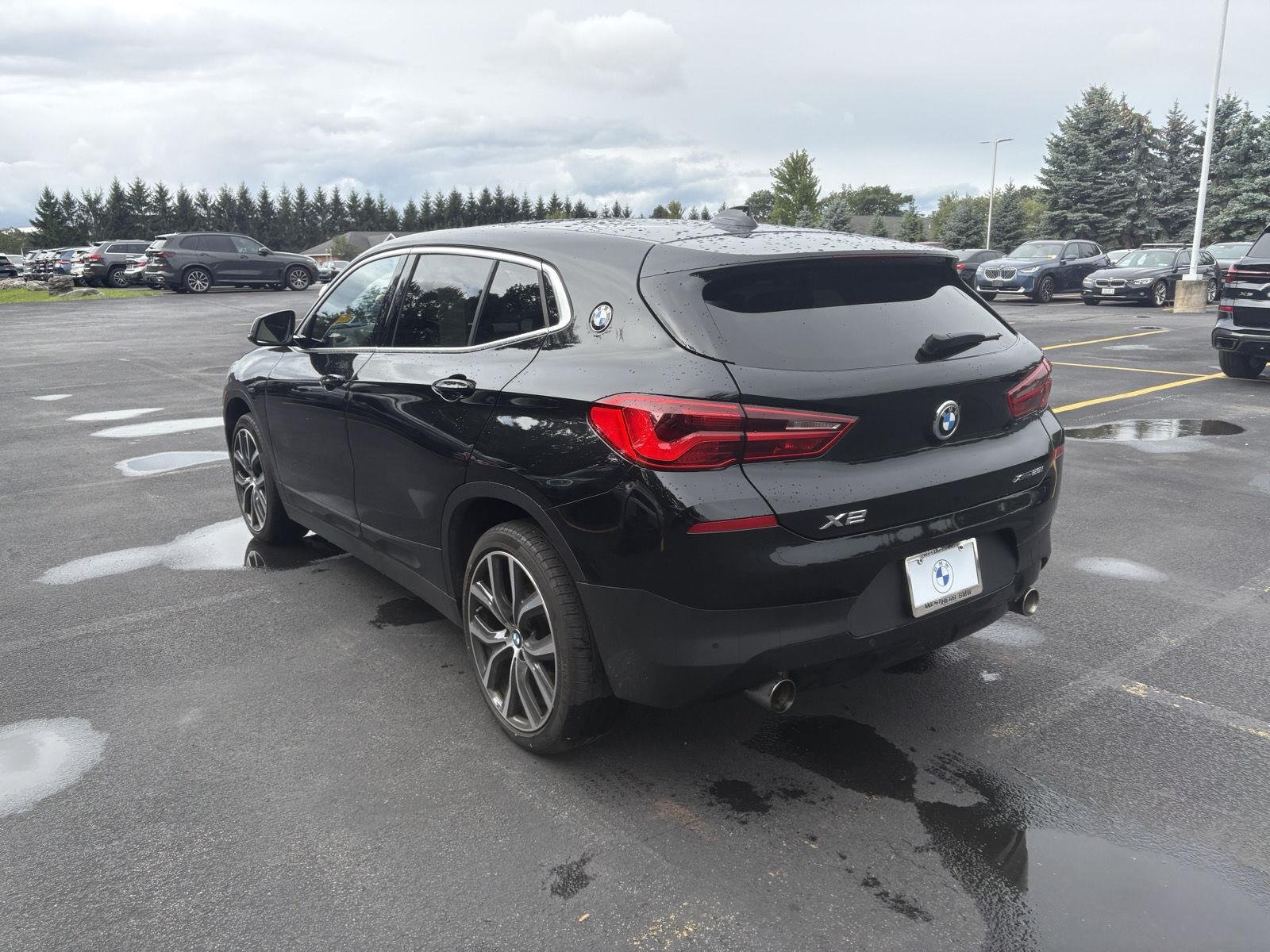 Used 2018 Black Sapphire Metallic BMW xDrive28i image 5