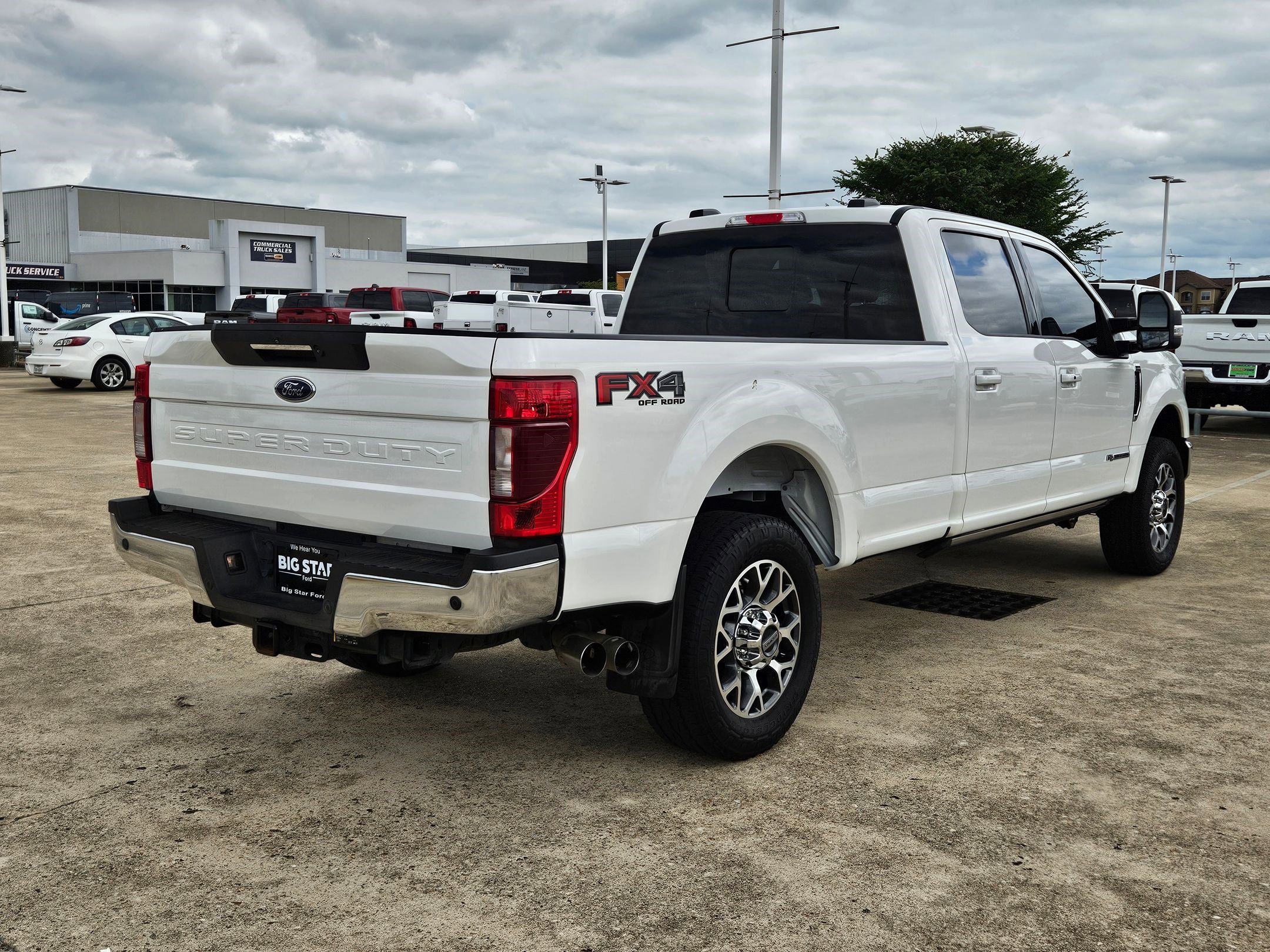 Used 2022 Star White Ford Lariat image 3
