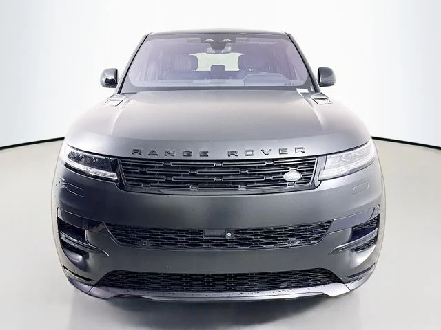 Certified Used 2023 Black Land Rover SE Dynamic image 2