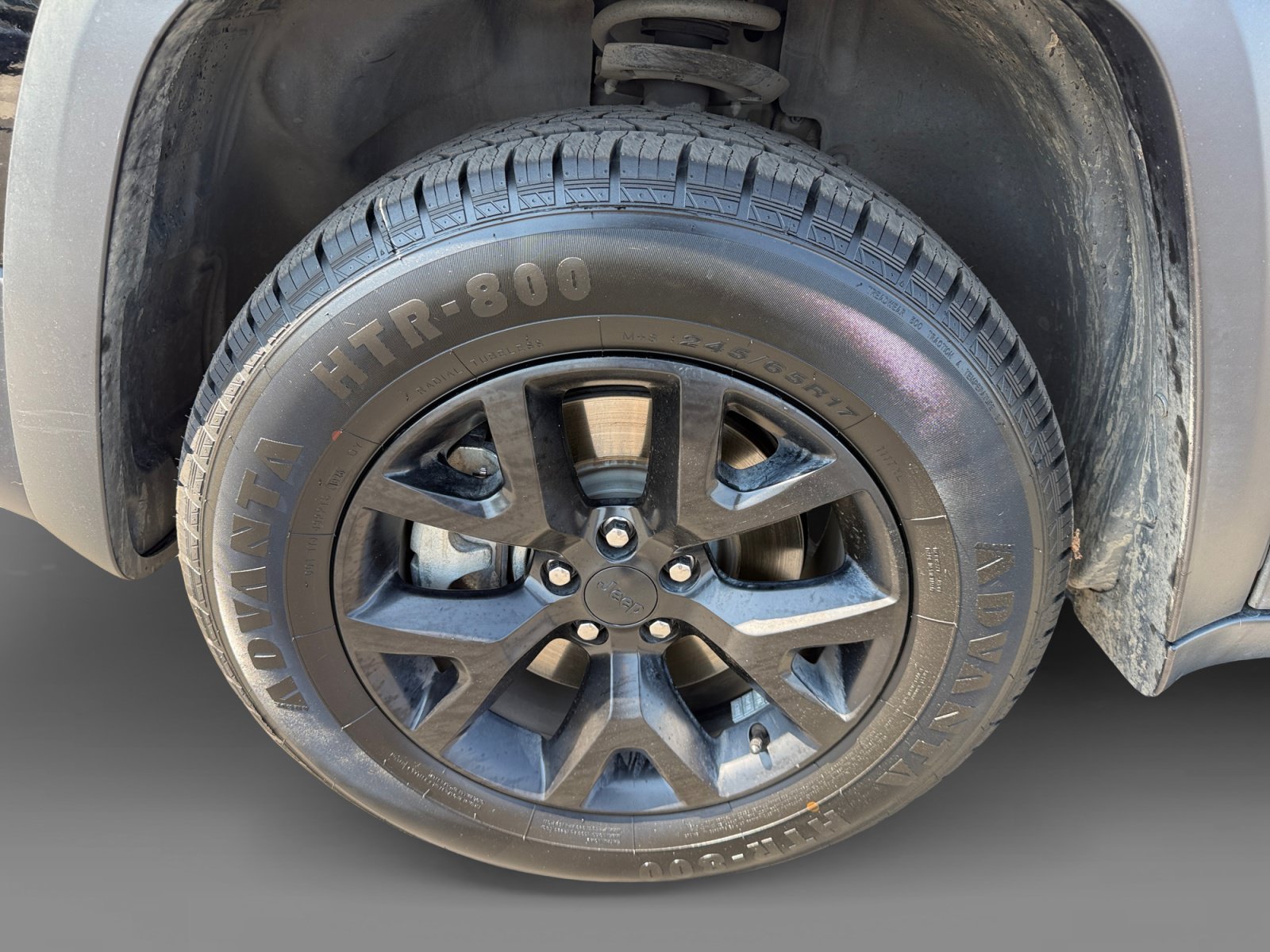 Used 2018 Diamond Black Jeep Trailhawk image 9