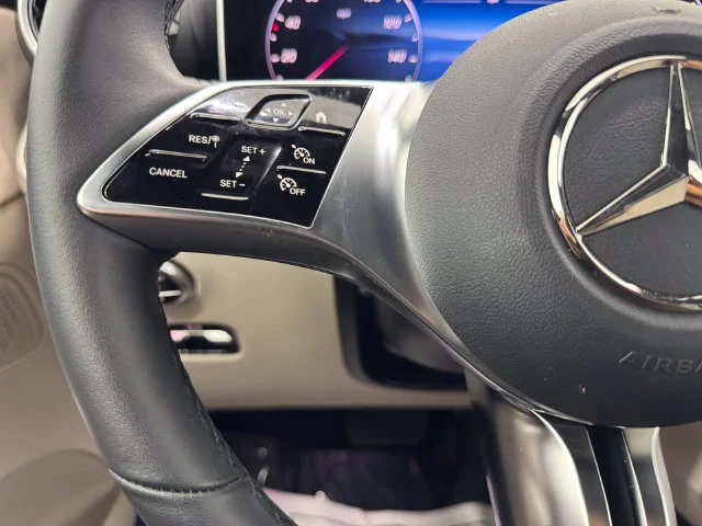 Certified Used 2026 Polar White Mercedes-Benz GLC 300 image 24