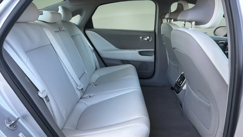 Used 2023 Curated Silver Hyundai SEL image 15
