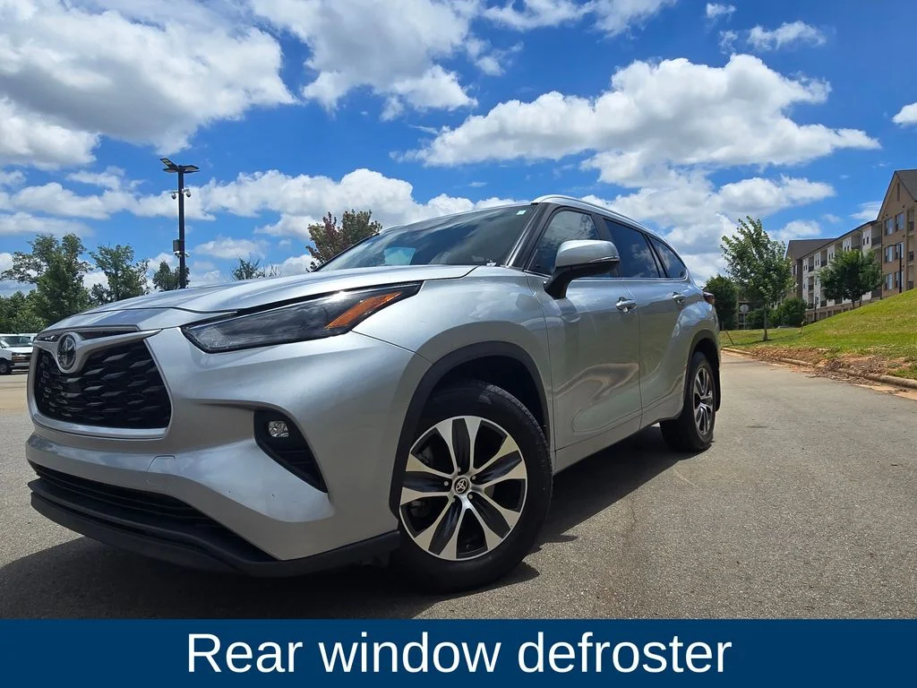 Used 2024 Silver Toyota XLE image 6