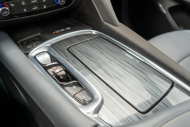 Used 2024 White Buick Essence image 39
