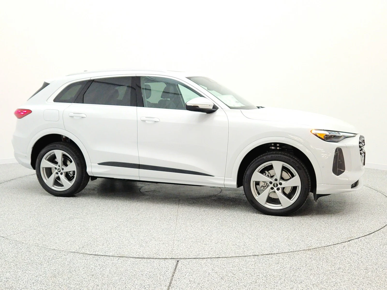 New 2026 Glacier White Metallic Audi Premium Plus 2.0 TFSI quattro image 4