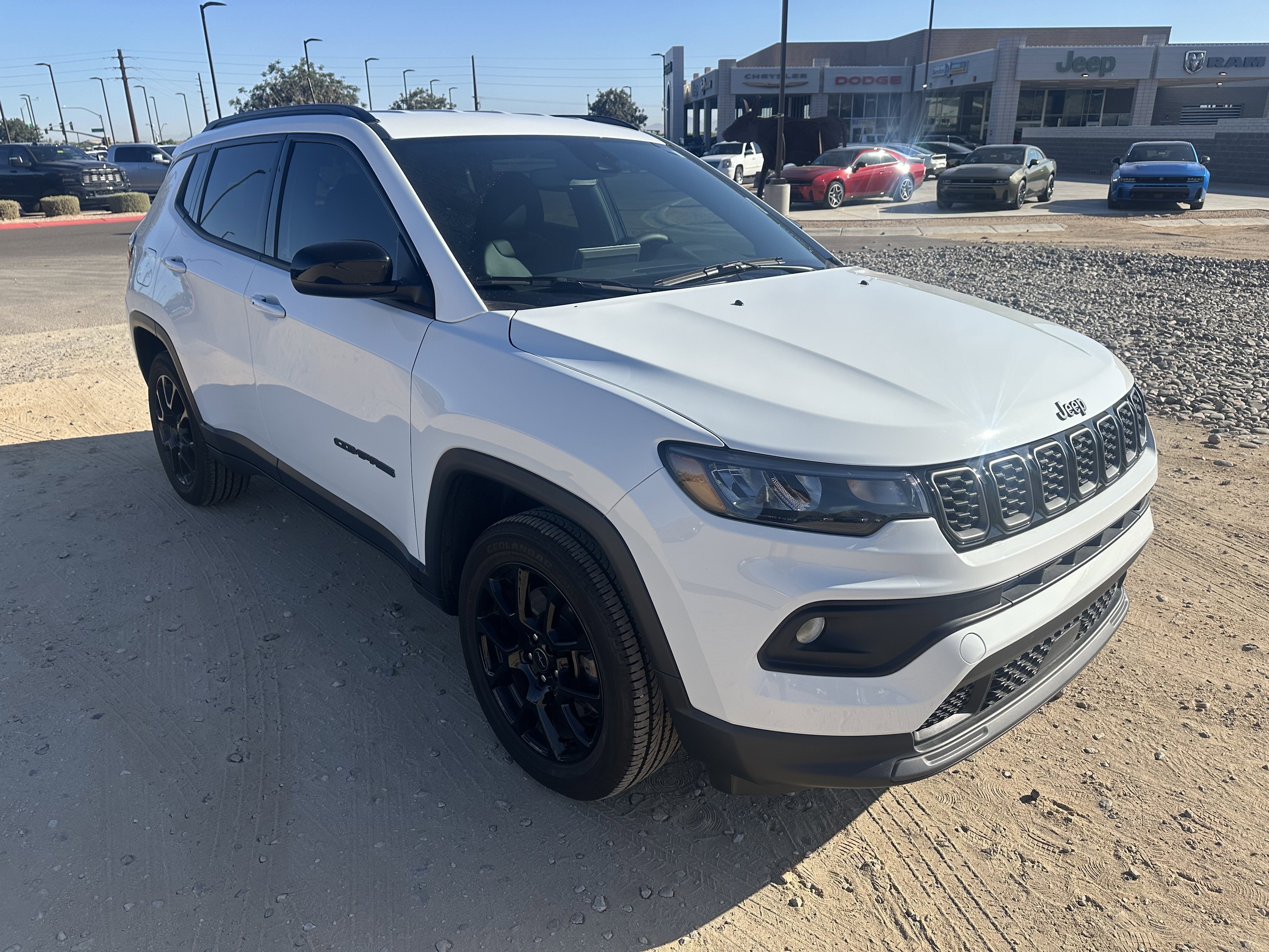 Used 2025 Bright White Clearcoat Jeep Latitude image 7