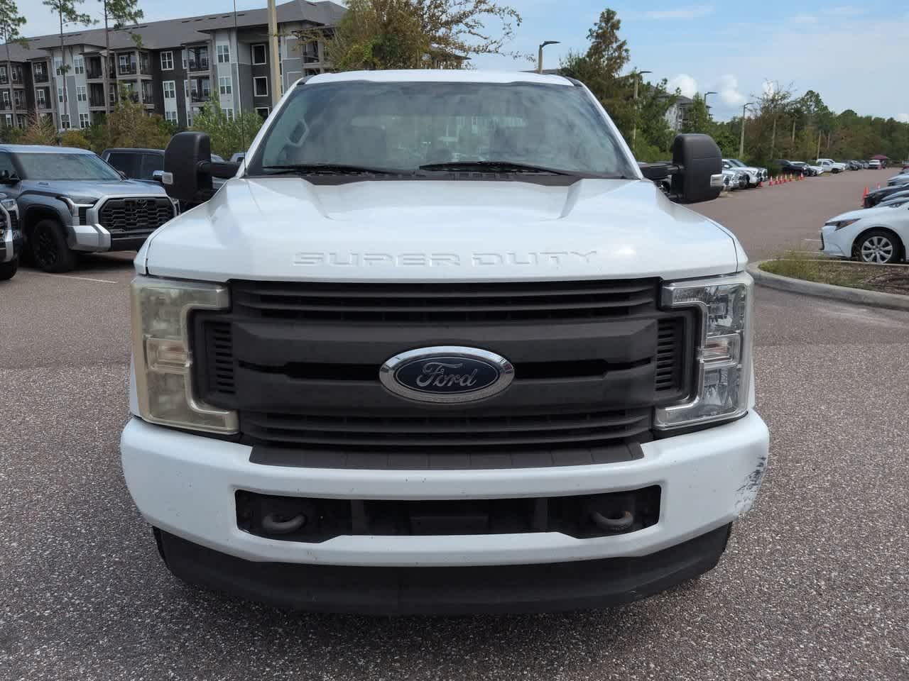 Used 2019 Oxford White Ford XL image 9