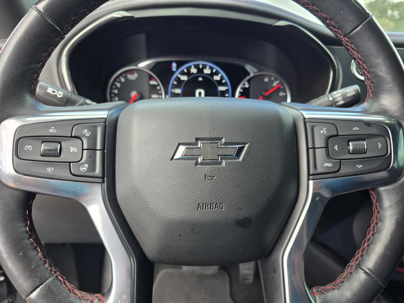 Used 2022 BLACK Chevrolet RS image 12