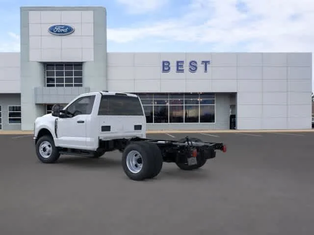 New 2026 Oxford White Ford XL image 6