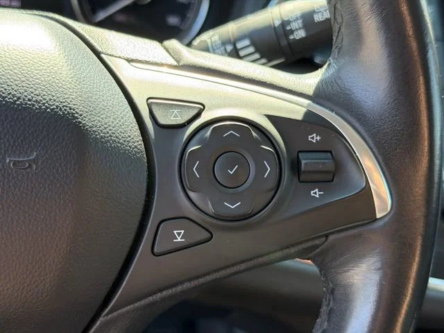 Used 2020 Ebony Twilight Metallic Buick Essence image 26