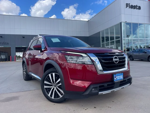 2023 Nissan Pathfinder Platinum