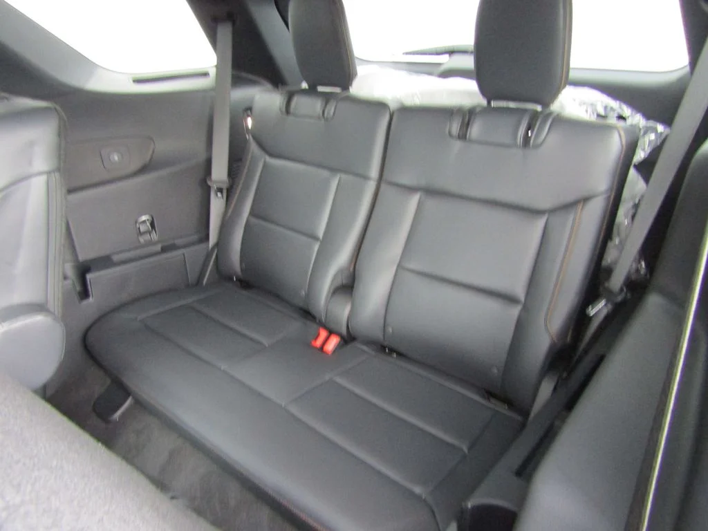 New 2026 Agate Black Metallic Ford Tremor® image 22