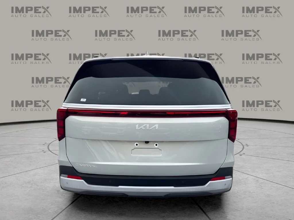 Used 2025 White Kia EX image 4