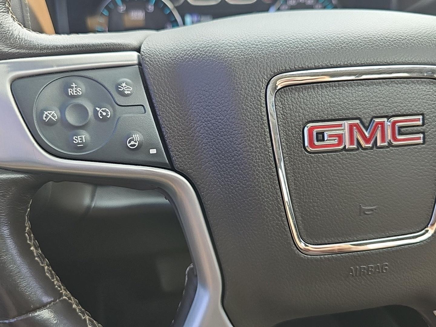 Used 2019 White Frost Tricoat GMC SLT image 20
