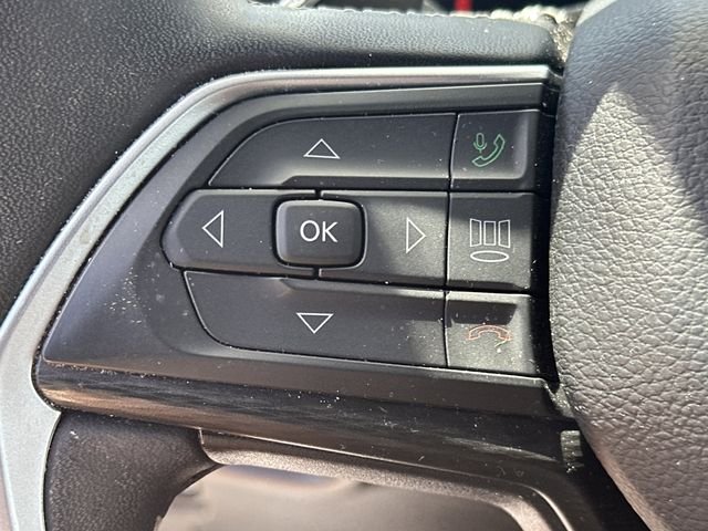 Used 2024 Red Jeep Altitude image 23