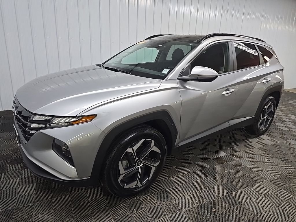 Used 2024 Silver Hyundai SEL Convenience image 8