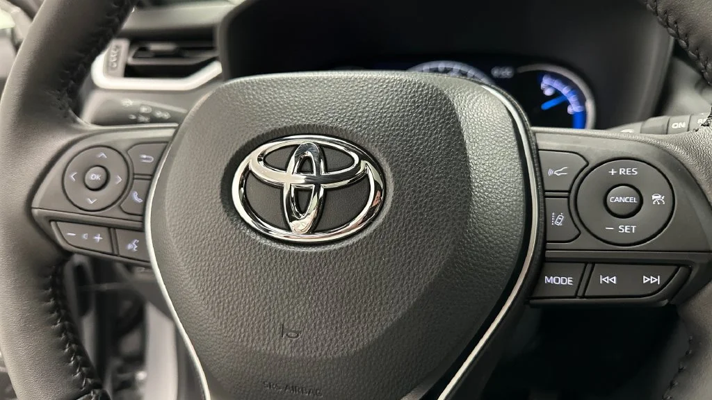 Used 2024 Silver Toyota SE image 17