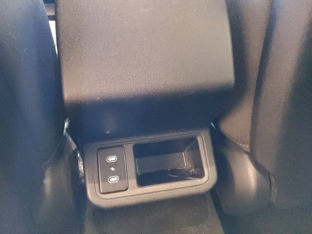 Used 2025 Black Kia LXS image 26