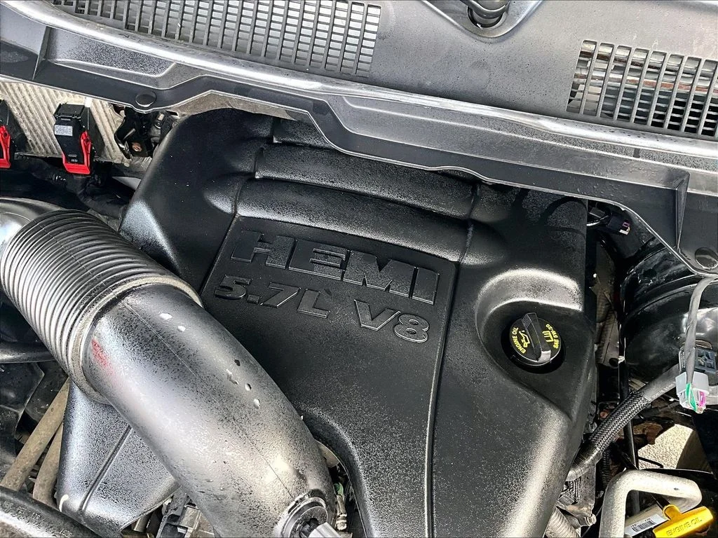 Used 2018 White Ram Night image 36