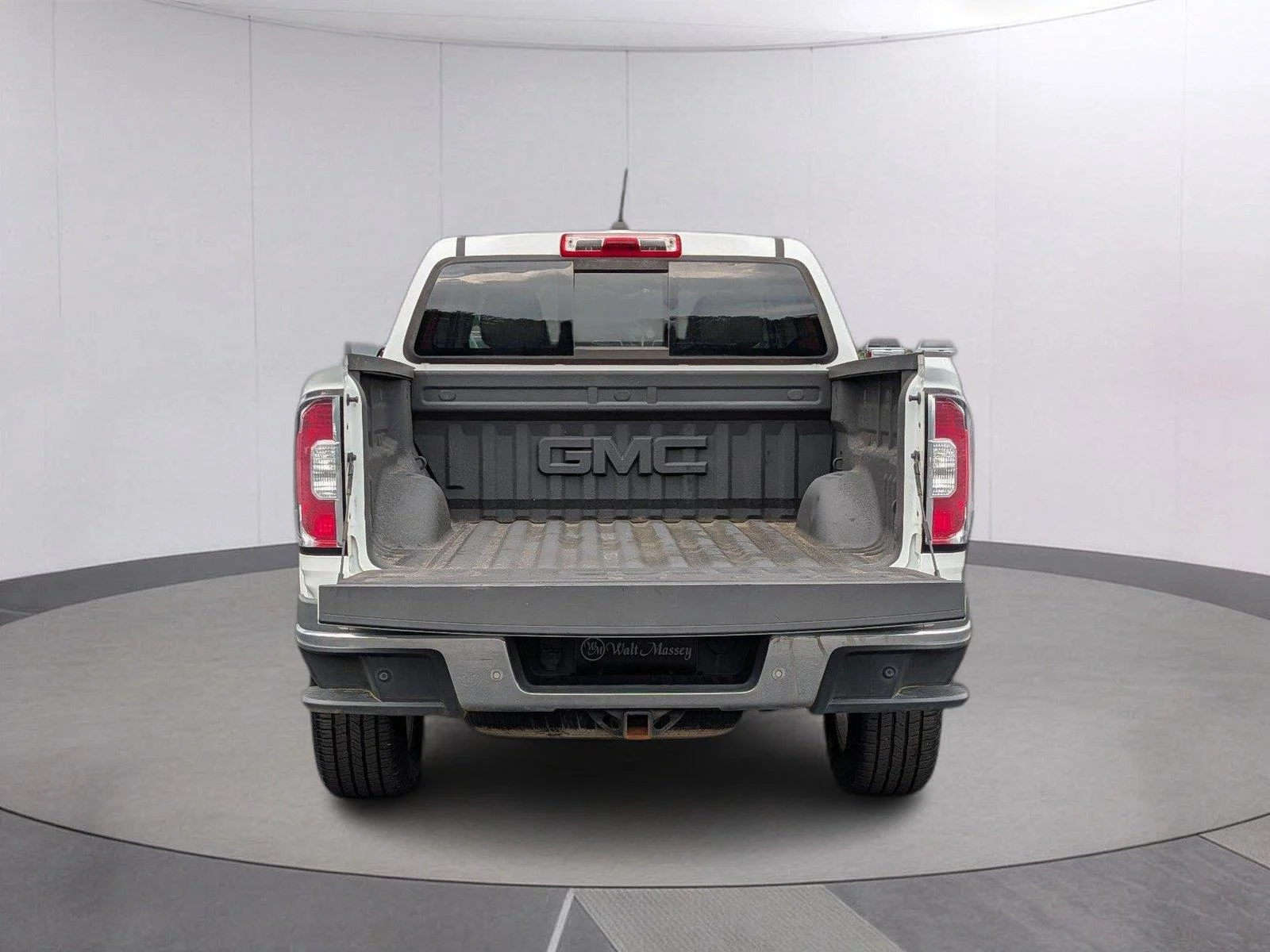 Used 2020 SUMMIT WHITE GMC 4WD SLT image 5