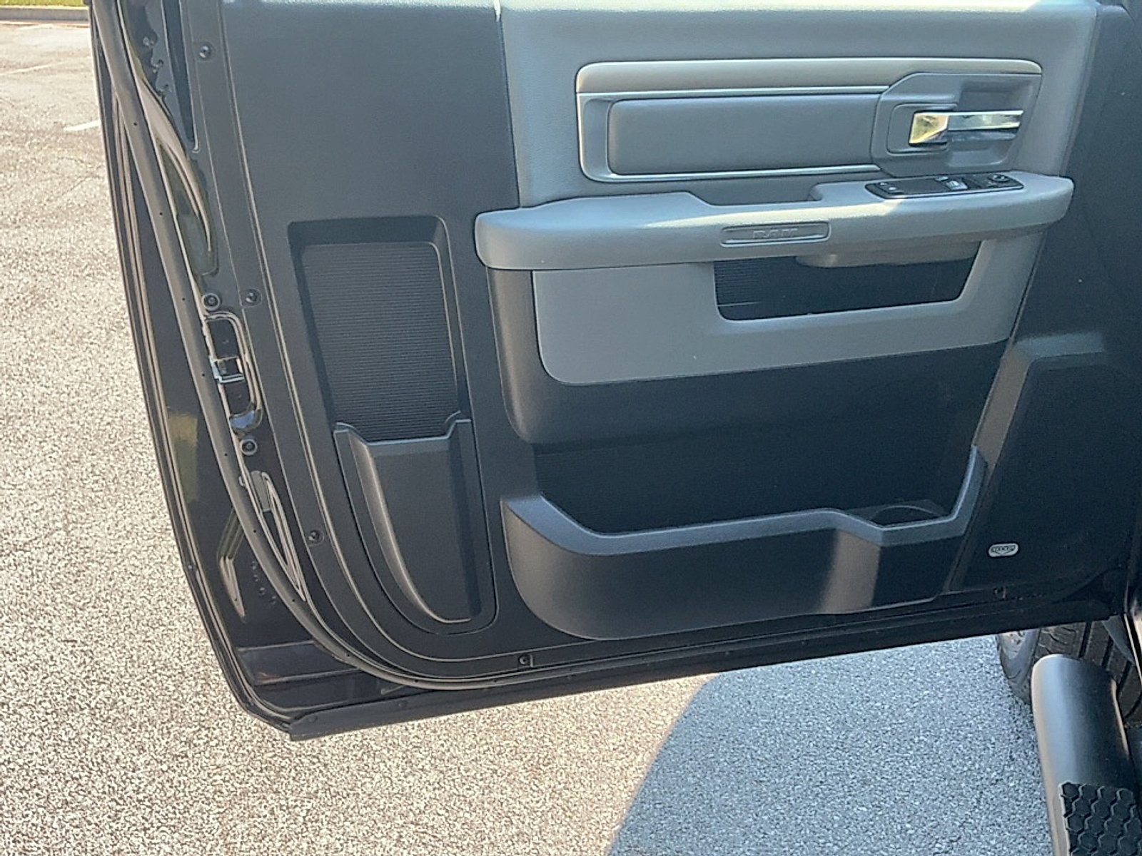 Used 2015 Black Clearcoat Ram Express image 6