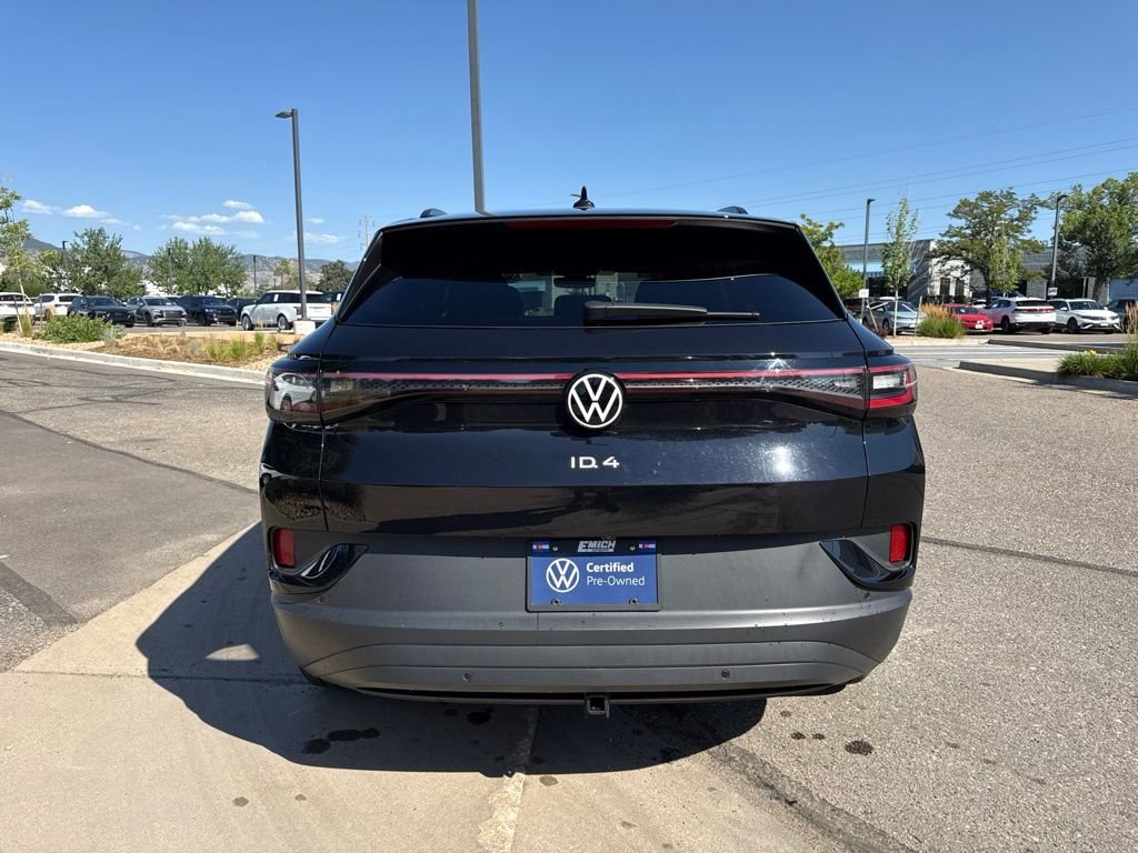 Certified Used 2025 Deep Black Volkswagen Pro image 5