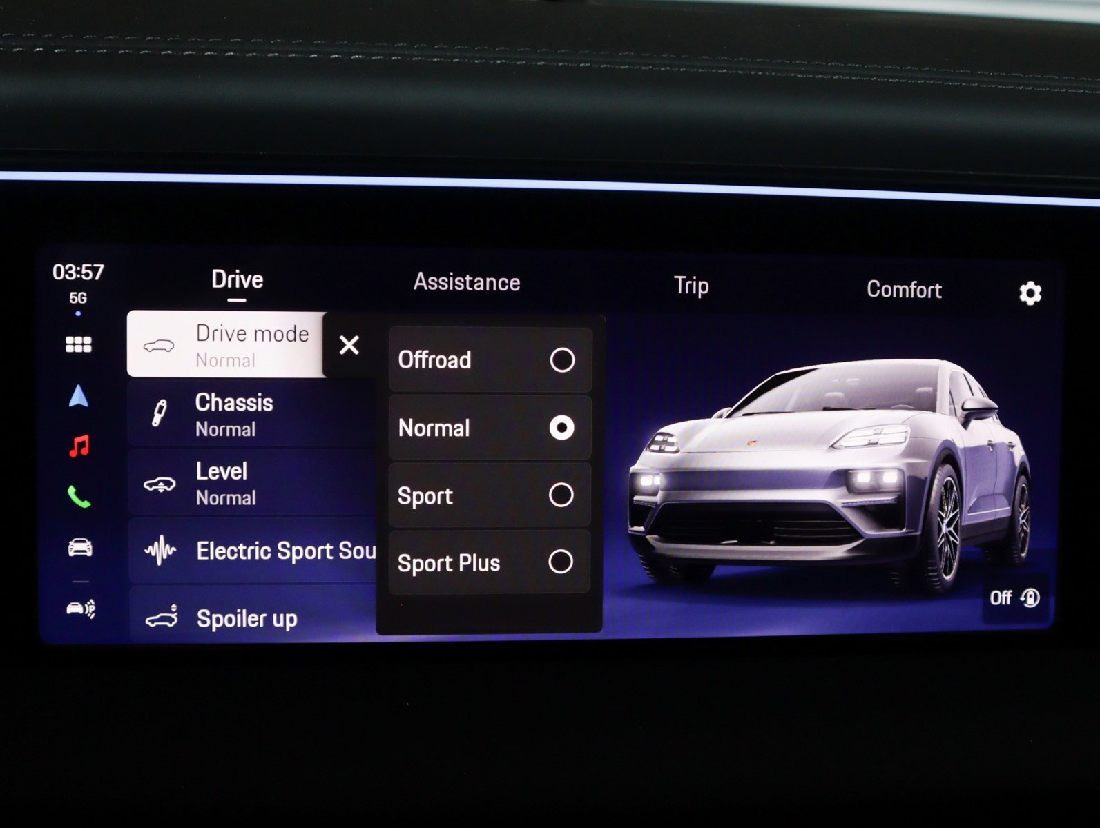 2025 Porsche Macan Turbo Electric - Photo 22