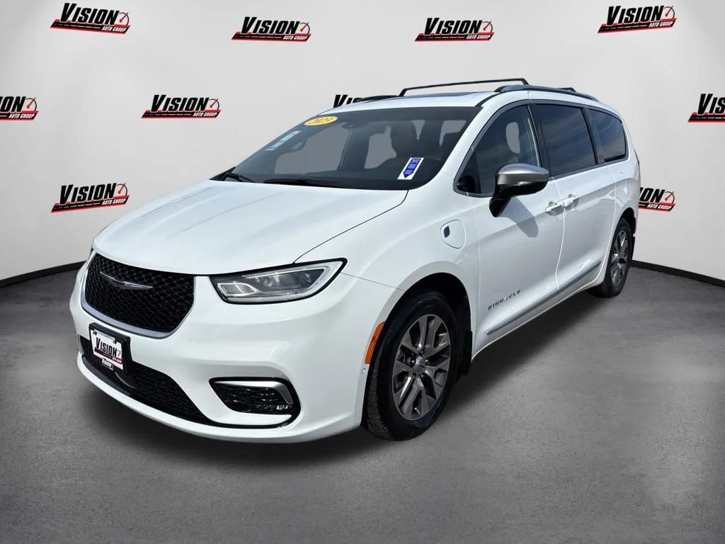 2023 Chrysler Pacifica Hybrid