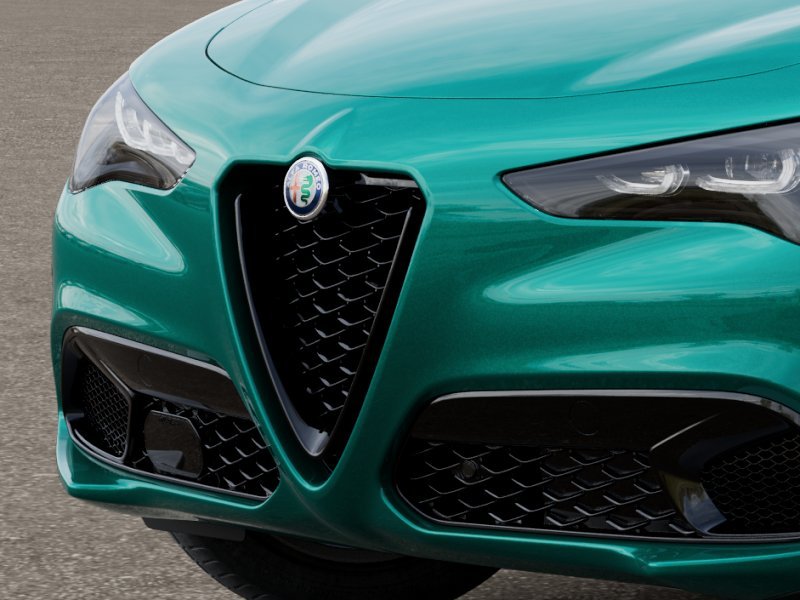 New 2026 Verde (Green) Fangio Metallic Exterior Paint Alfa Romeo Base image 7