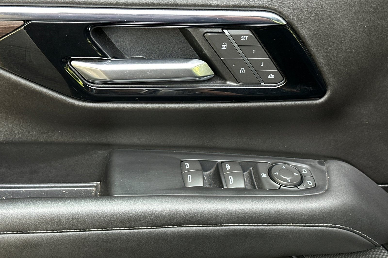 Used 2025 Gray Chevrolet LT image 14