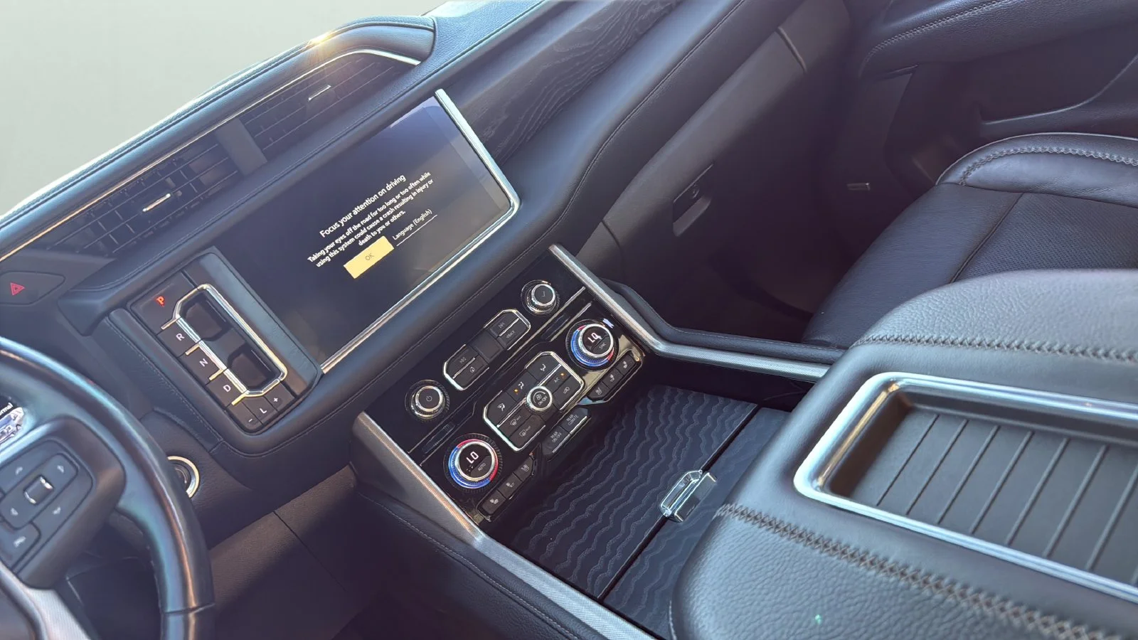 Used 2022 Black GMC Denali image 20