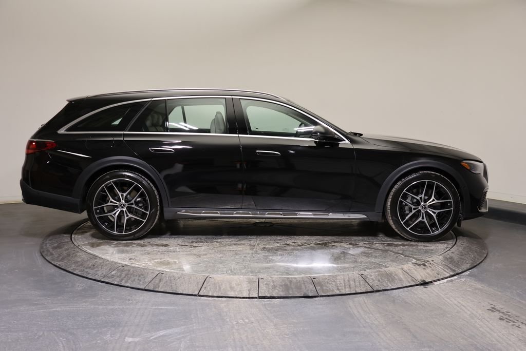 New 2026 Obsidian Black Metallic Mercedes-Benz E 450 image 8