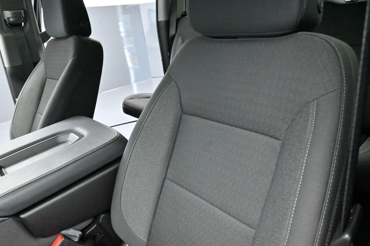 Used 2025 Sterling Gray Metallic Chevrolet Custom image 14