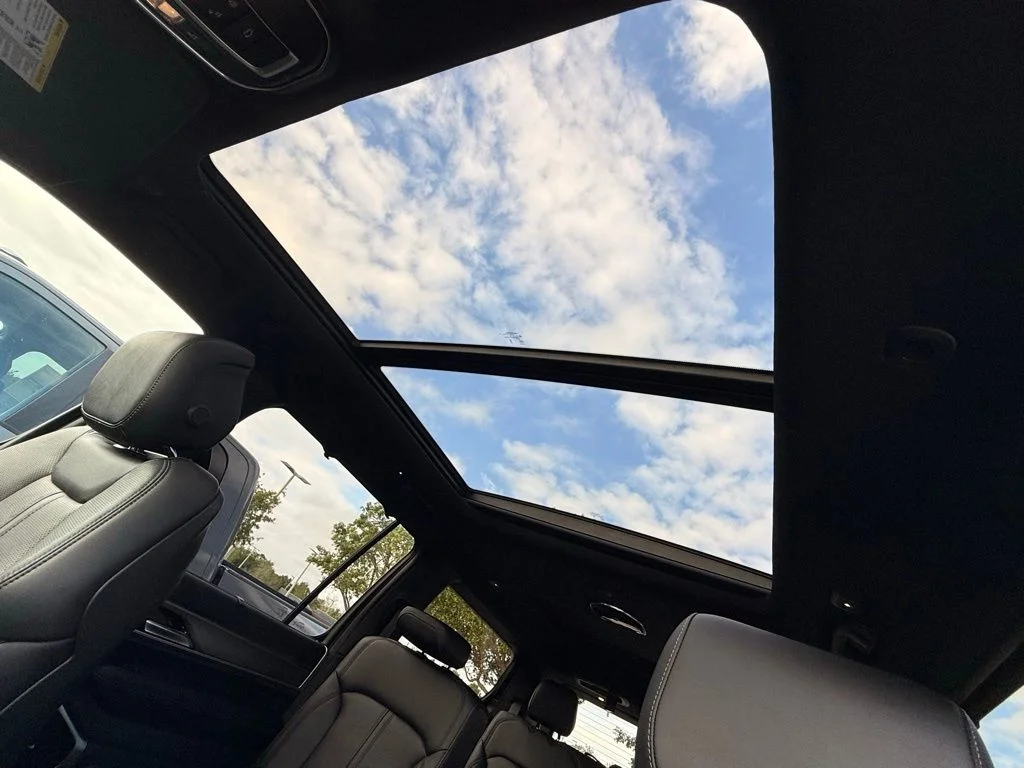 New 2026 High Gloss Black Exterior Paint Jeep Limited Reserve image 31