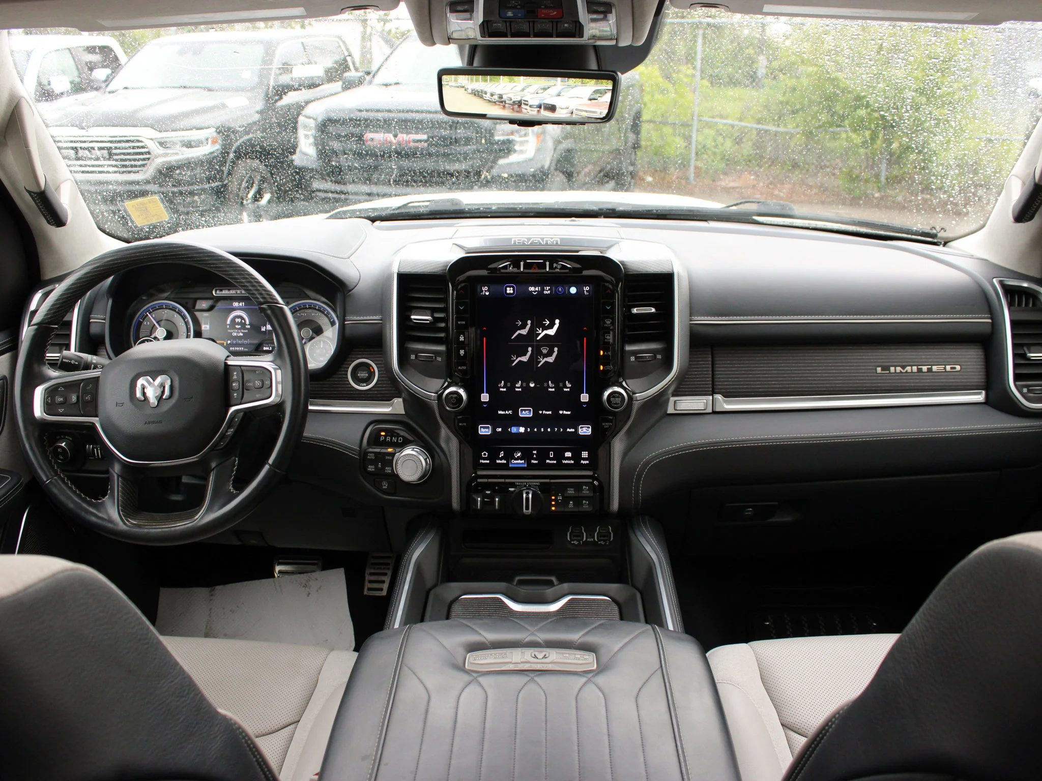 Certified Used 2022 White RAM Limited * No Accidents | HEMI V8 | Trailer Tow | Adaptive Cruise | Apple CarPlay | Bedliner image 4