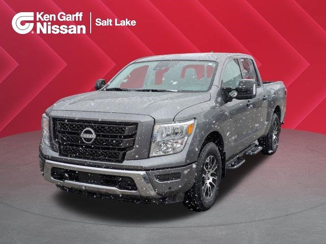2024 Nissan Titan SV 4X4 Crew Cab's photo
