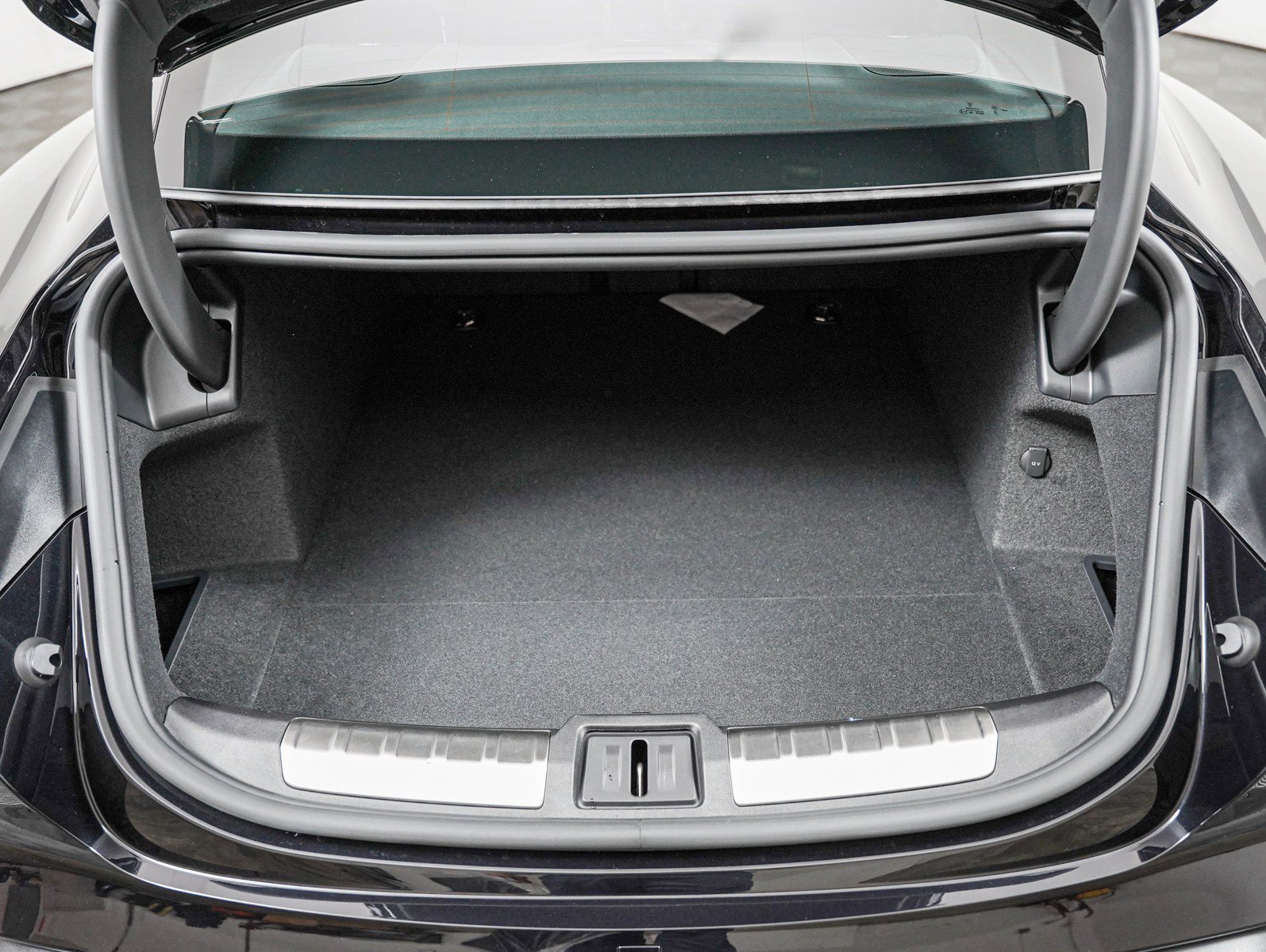 New 2026 JET BLACK Porsche Black Edition image 23