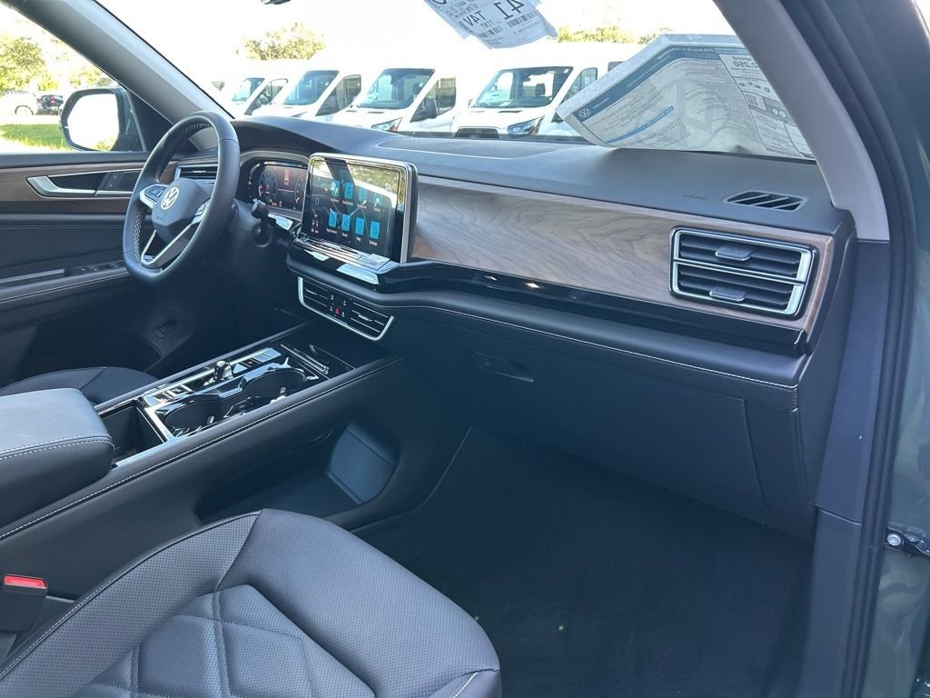 2026 Volkswagen Atlas SE w/Tech - Photo 38