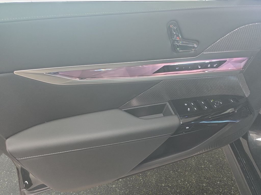 New 2026 Black Sapphire Metallic BMW 740i image 14