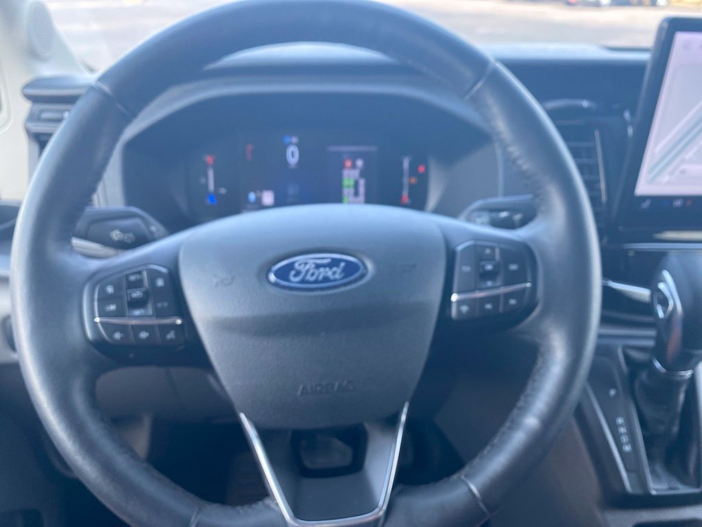 Used 2026 Oxford White Ford XLT image 16