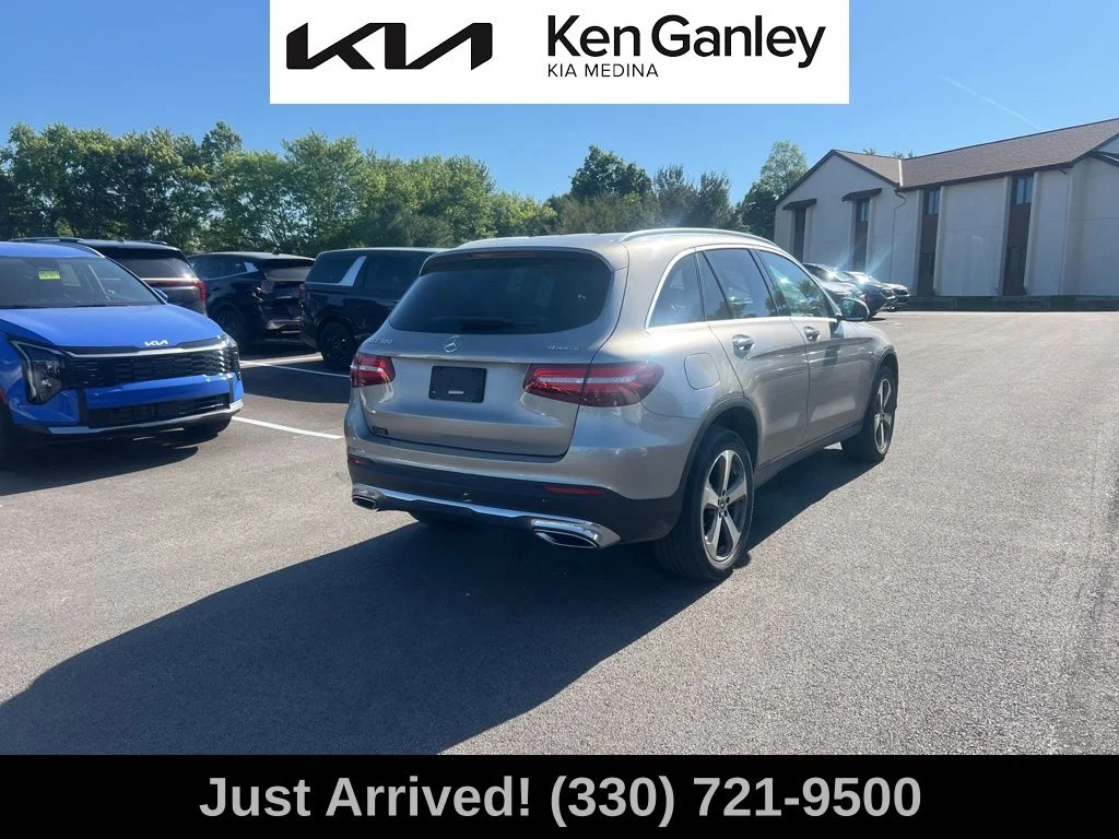 Used 2019 White Mercedes-Benz GLC 300 image 5