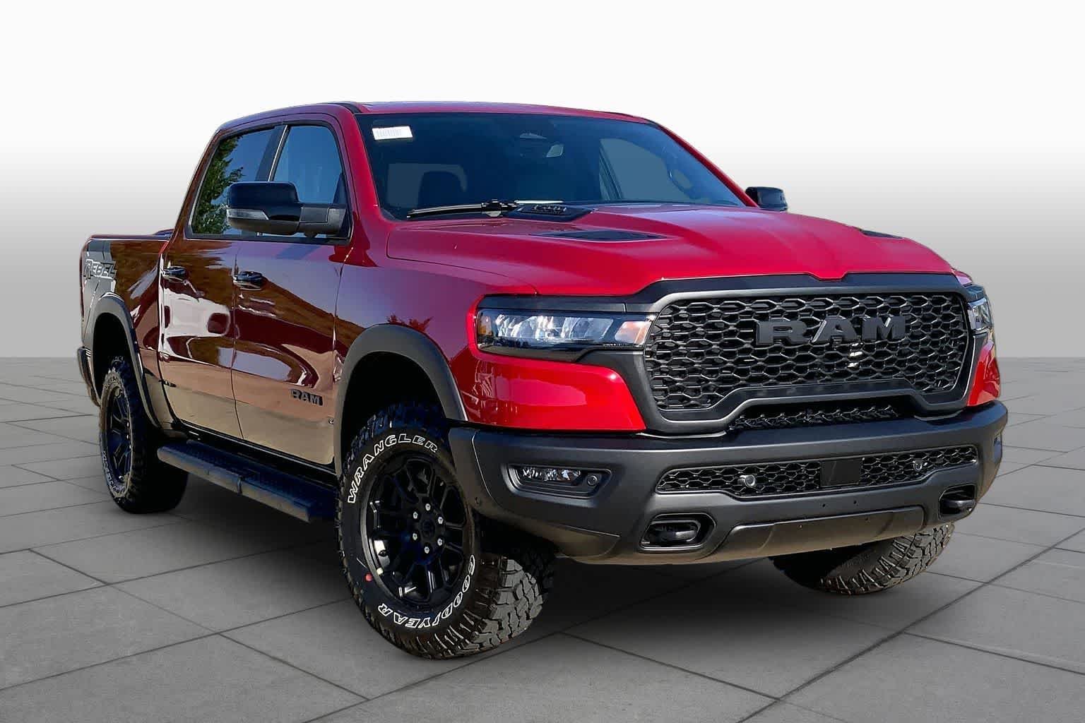 New 2026 Molten Red Pearl-Coat Exterior Paint RAM Rebel image 2