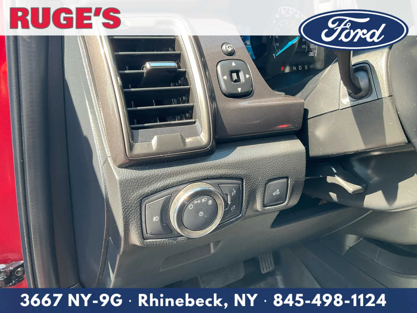 Used 2020 Rapid Red Metallic Tinted Clearcoat Ford LARIAT image 19