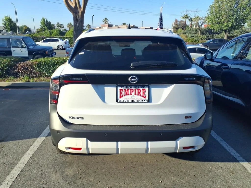 New 2026 Aspen White TriCoat Nissan SR image 18