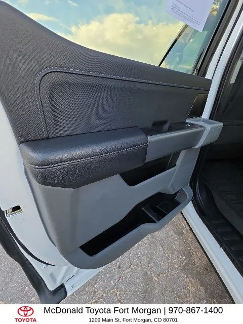 Used 2022 White Ford XLT image 16