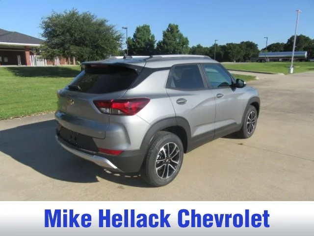 New 2026 Sterling Gray Metallic Chevrolet LT image 7