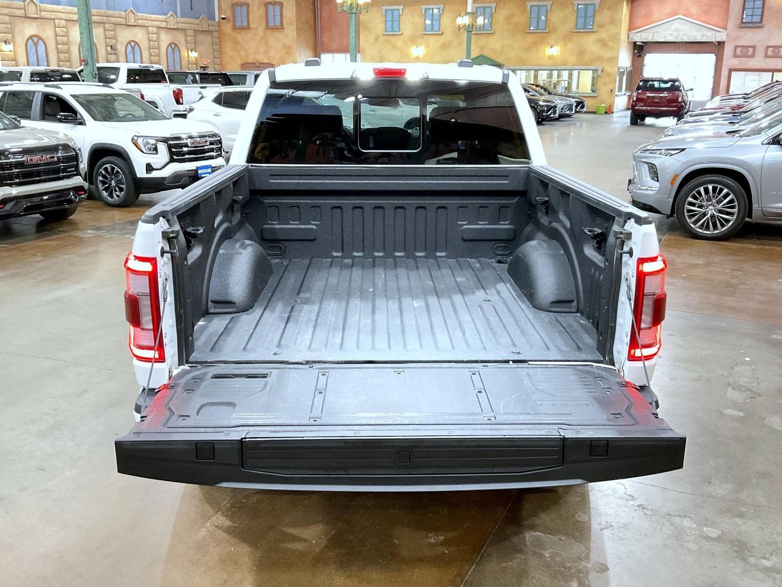 Used 2023 White Ford Tremor image 22