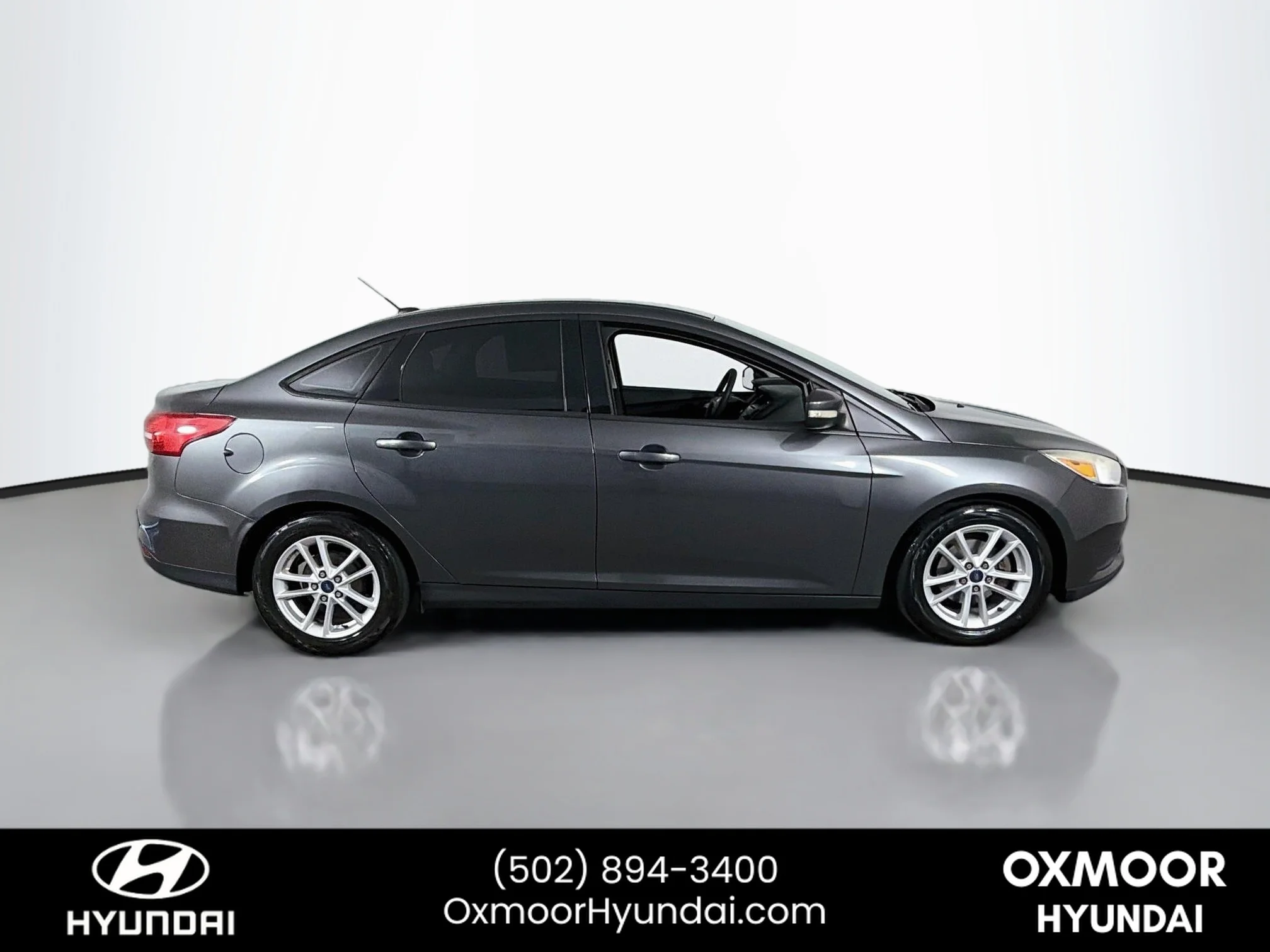 Used 2017 Magnetic Metallic Ford SE image 8