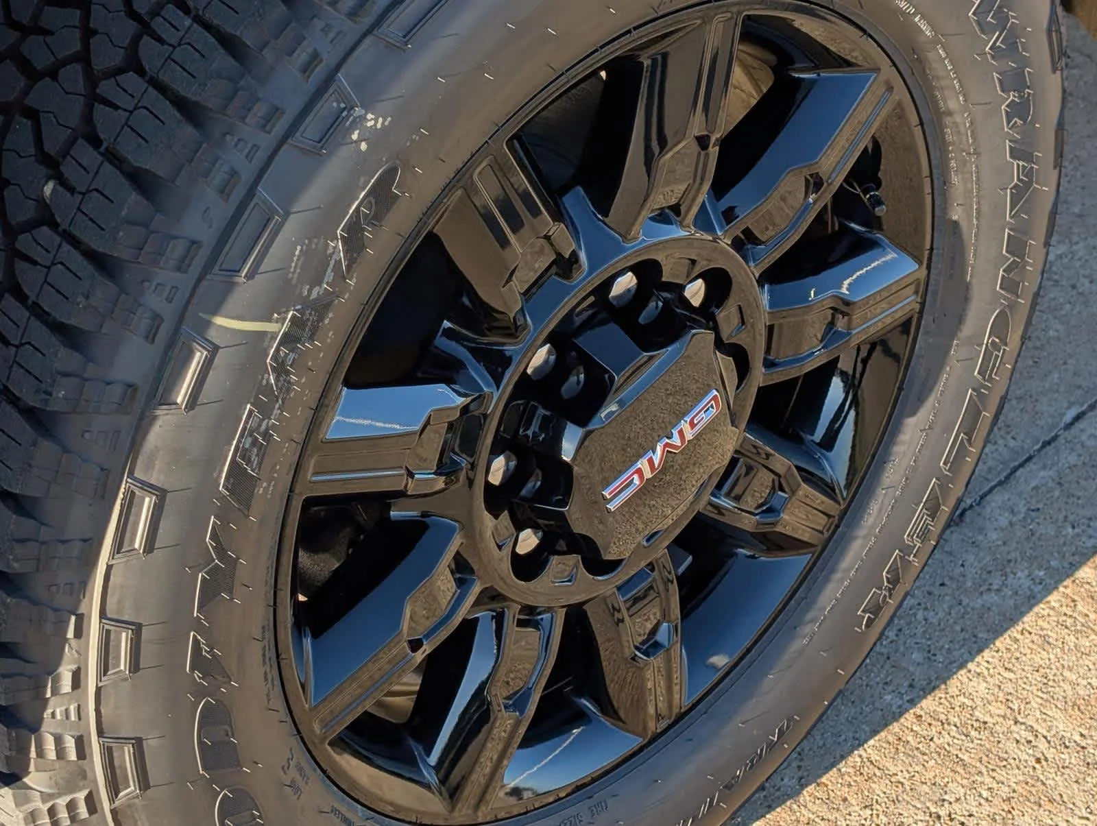 2026 GMC Sierra 2500HD AT4 - Photo 6